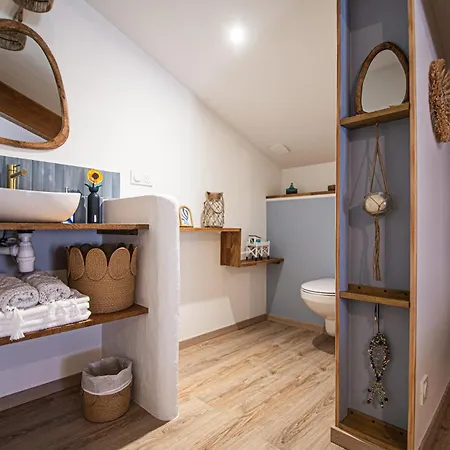 Le Logis De La Gabirotte 3*