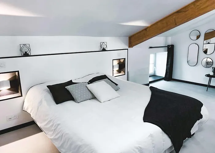 Le Logis De La Gabirotte 3*